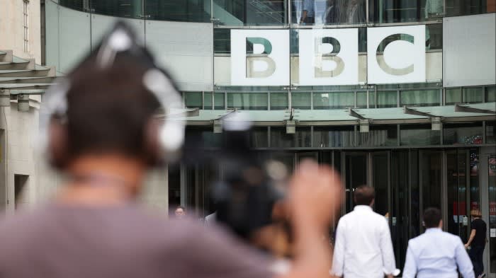 La BBC está desarrollando planes de IA y está en conversaciones con importantes empresas tecnológicas sobre el acceso al archivo