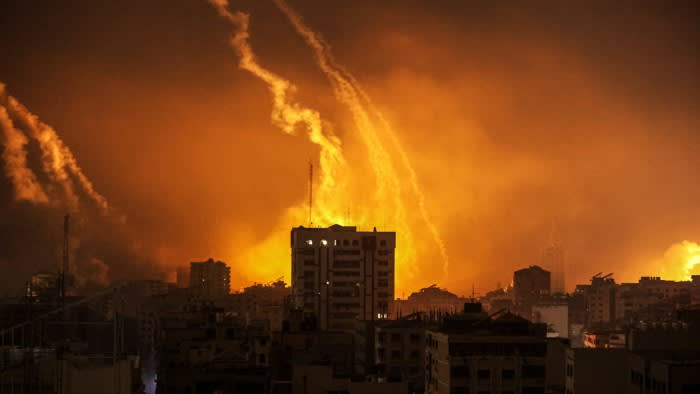 Israeli forces fight through the night as ground operations in Gaza intensify  Financial Times