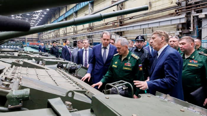 Русия заплашва да засили атаките срещу западни оръжия в Украйна