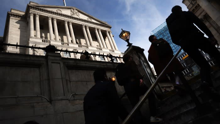 Малко централни банки излязоха от последните три години на борба