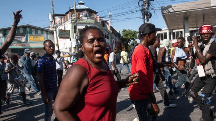 Президентът на Доминиканската република каза че изпадналият в битка лидер