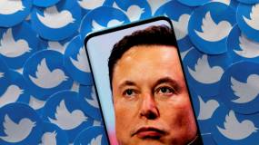 Experts say Musk faces uphill battle for victory in Twitter legal fight image