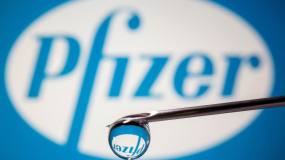 Pfizer forecasts weak sales as demand for Covid products slows image