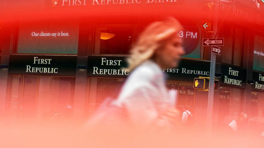 US regulator asks banks including JPMorgan and PNC to bid for First Republic