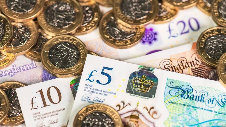 Fondos por valor de 800 millones de libras esterlinas en cuentas inactivas para fortalecer las comunidades en Inglaterra