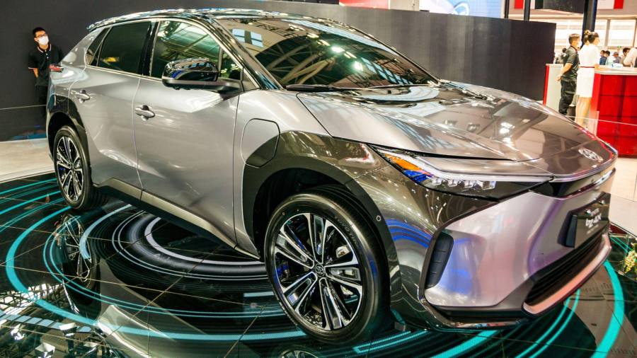 Toyota leasing unit warns of ‘unprecedented’ challenge to boost EV sales