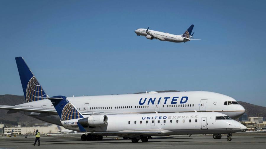 Direct news: United Airlines cuts capacity prospects for 2022