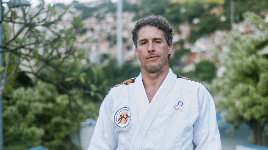 El deportista olímpico que dio a los niños de las favelas de Brasil la oportunidad de luchar
