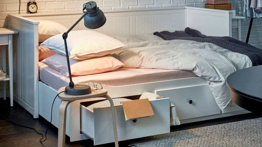 Clever conversion: create an office and guest bedroom in one