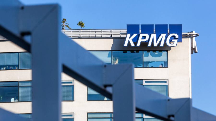 KPMG full-year revenues rise 8% to almost $35bn