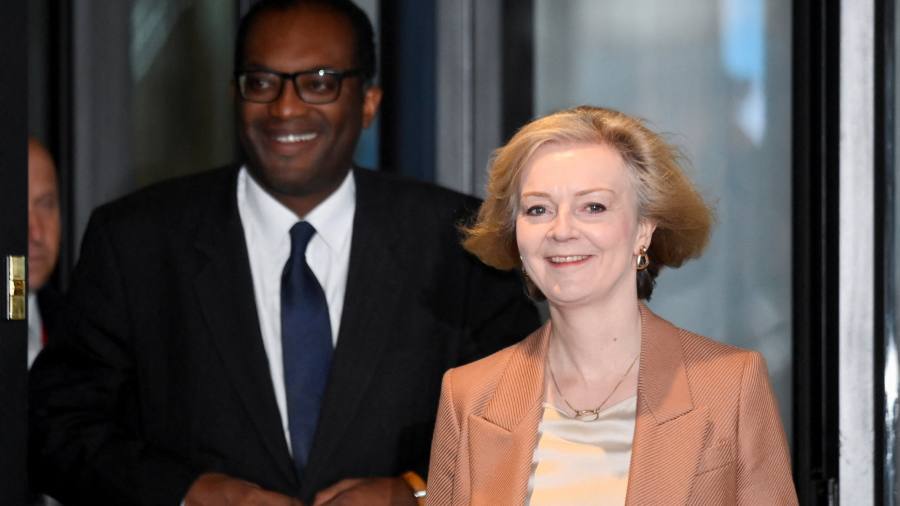 Liz Truss faces new rebellion over benefits payments