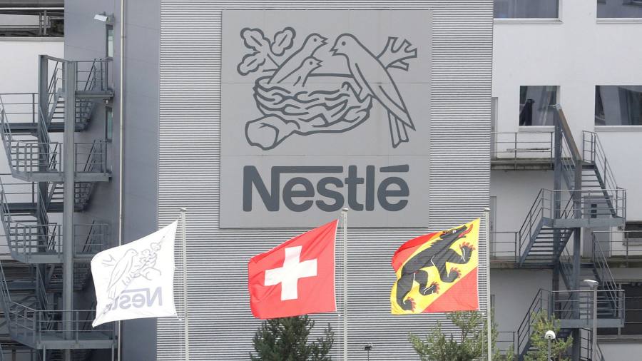 Nestlé impulsa ventas con aumento de precios del 5%