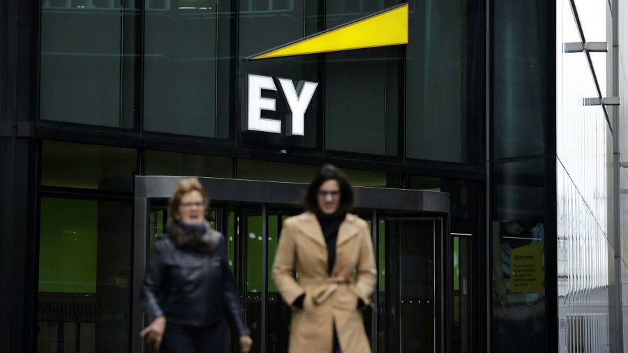 Der Auflösungsplan von EY kann Partnern bis zu 8 Millionen US-Dollar pro Aktie zahlen