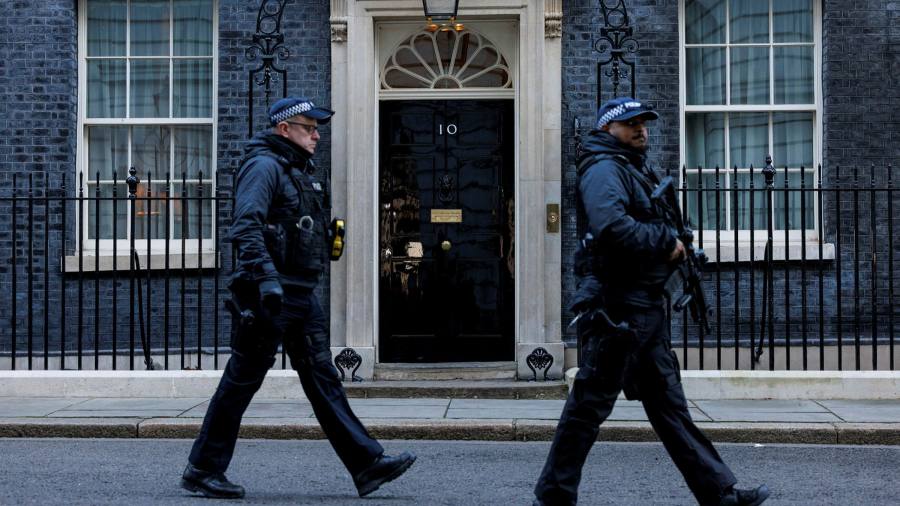 Live-Nachrichten: Die Londoner Polizei verhängt weitere 50 Bußgelder gegen britische Beamte wegen Verstoßes gegen die Covid-Regeln