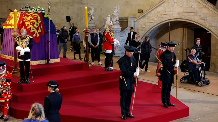 World leaders landed in London to pay tribute to the Queen