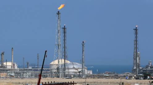 Kuwait prepares for oil expansion as OPEC deal nears end